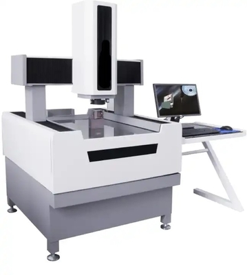 يستخدم نظام قياس الفيديو Automaton Optical CMM في الصناعة الطبية