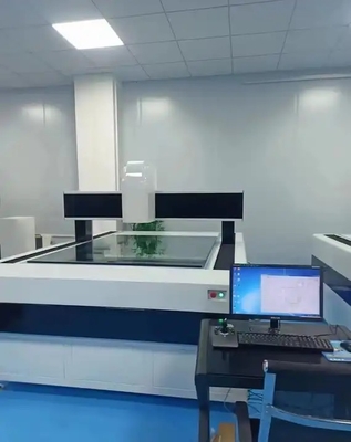 يستخدم نظام قياس الفيديو Automaton Optical CMM في الصناعة الطبية